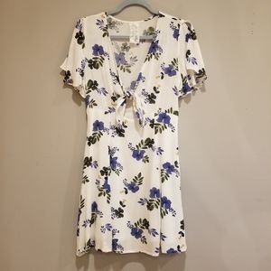NWOT Floral Sadie & Sage Summer Dress